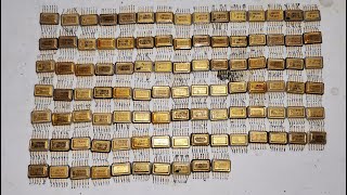 Золото с 100шт. микросхем 133 серии с двумя жёлтыми подложками