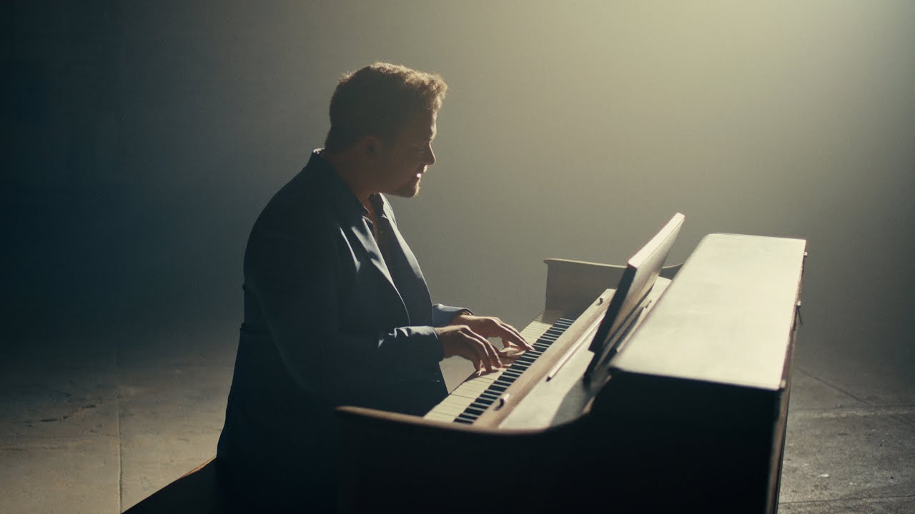 Hunter Hayes   Tell Me Official Music Video