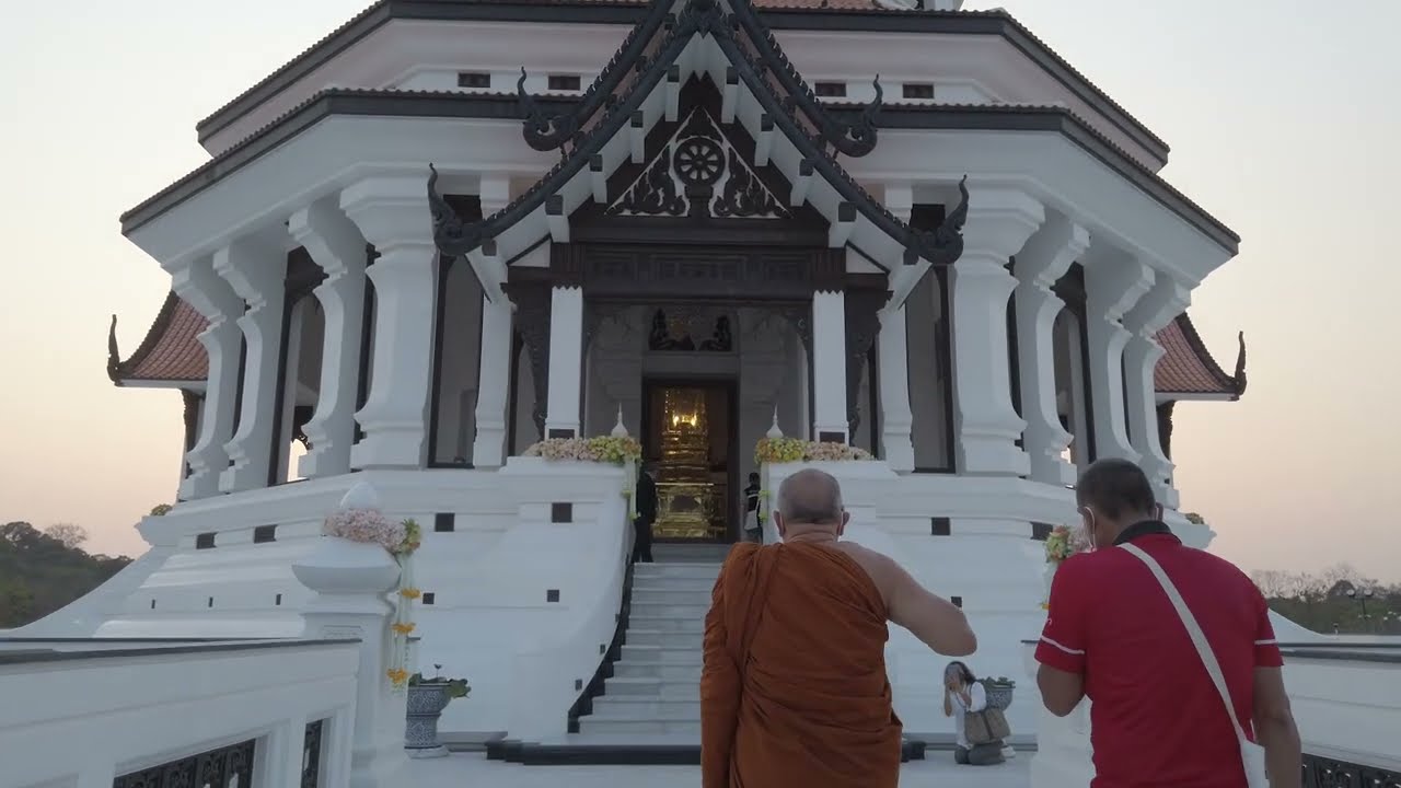 หลวงพ่ออินทร์ถวาย สันตุสสโก เข้ากราบพิพิธภัณฑ์ธรรมเจดีย์ฯ 9-03-2565