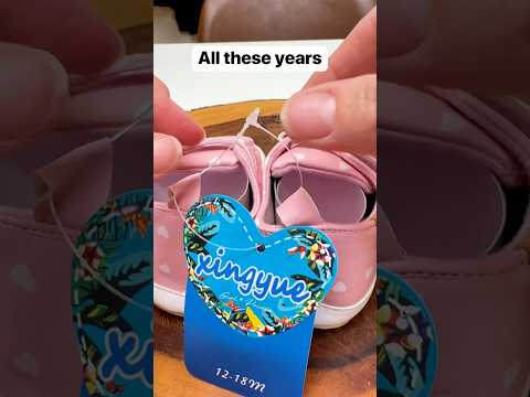 How To Remove Clothing Tags Without Scissors Babyshoes Kidsclothes Tags Shopping Clothingtags 