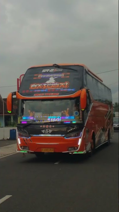 STORY WA BUS PARIWISATA ZIARAH PAMIJAHAN