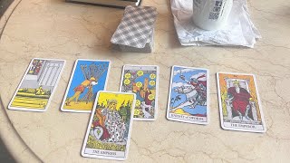 Tarot Readers At Crescent City Conjure