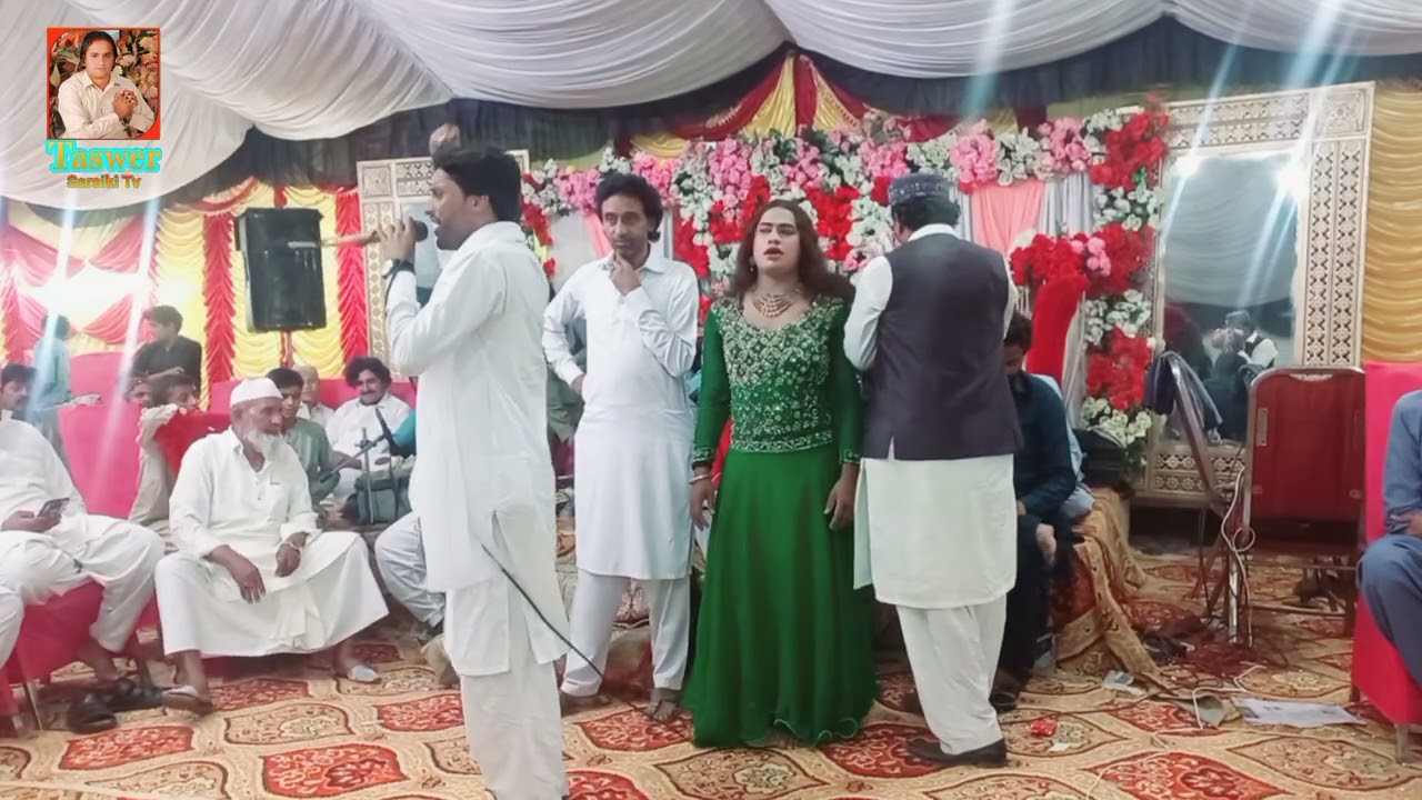 Saraiki gheet Mein Nach Nach pgro pani this - Singer Haji Tasawar Hussain group