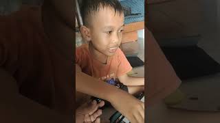 Anak Sd Bongkar Laptop