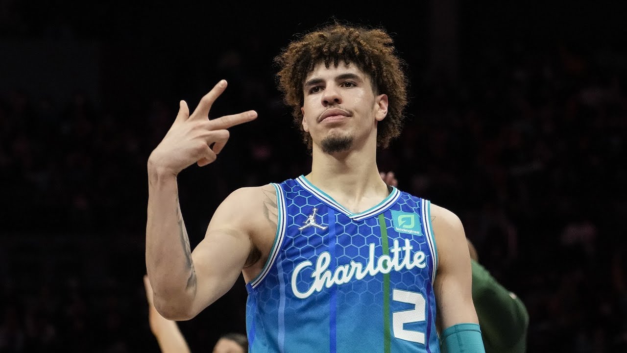 LaMelo Ball sinks game-winner as Hornets pull off double-header sweep vs  Bucks