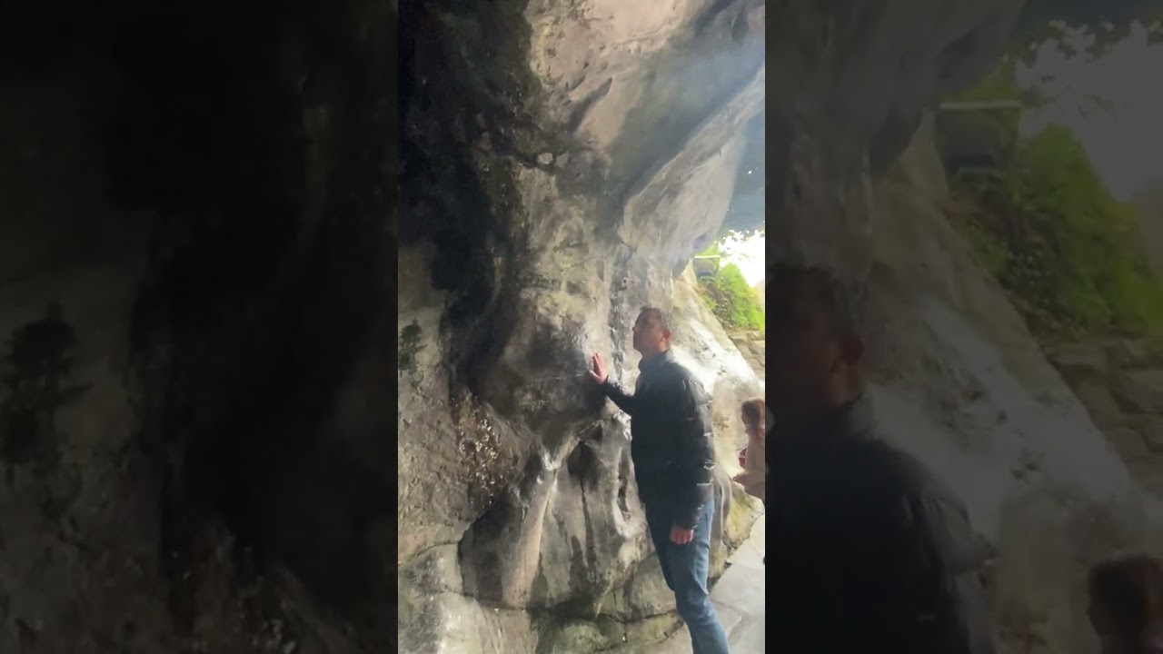 Gruta de Massabielle donde se apareció la Virgen de Lourdes