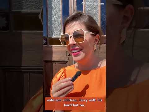 Bezos wedding guest can’t believe what’s in her gift bag!
