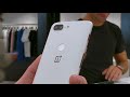 Oneplus 5t sandstone white limited edition  paris popup store