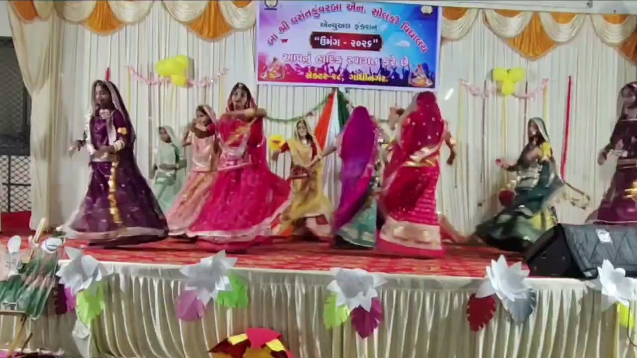 Rajsthani folk dance performance 11th standard students @vasant kunvarba vidhyalay 