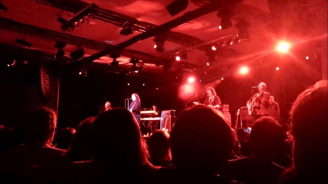 TOMMY JAMES & THE SHONDELLS(LIVE)"BALL OF FIRE" & "TIGHTER, TIGHTER