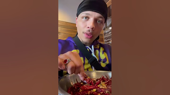 How to eat Crawfish