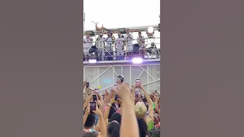 Thumbnail of Claudia Leitte - Claudinha Bagunceira / Abertura do carnaval de Salvador 2023