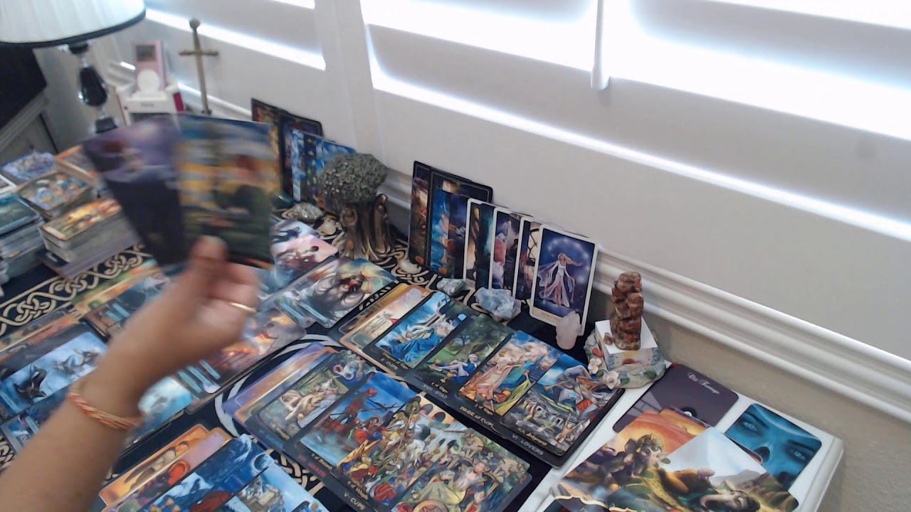 Twin Flame Tarot Reading -Divine Masculine Preparing to LEAD the Connection!