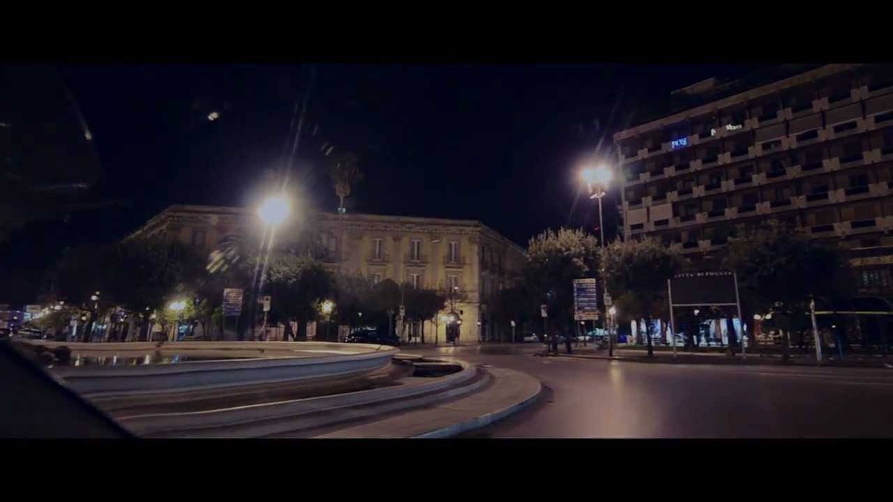 Pio e Amedeo - LE STRADE PIENE DI FOSSI - (Official Video HD) - YouTube