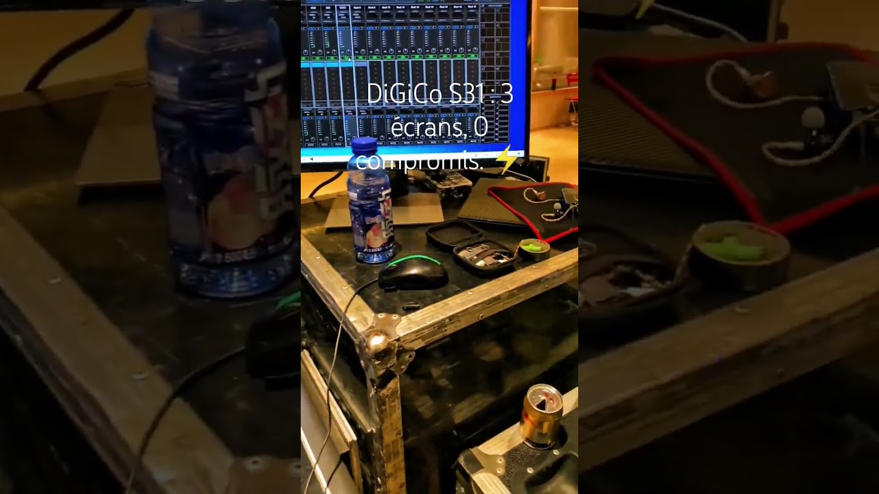 Zoom sur la DiGiCo S31 : 31 faders, 3 écrans 