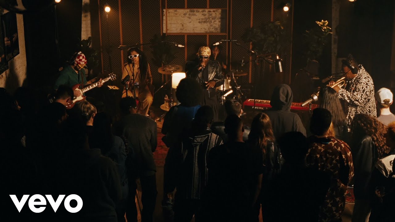 在 YouTube 上观看 BLK ODYSSY, KIRBY - YOU GOTTA MAN LIVE FROM GOLD DIGGERS (Official Video)