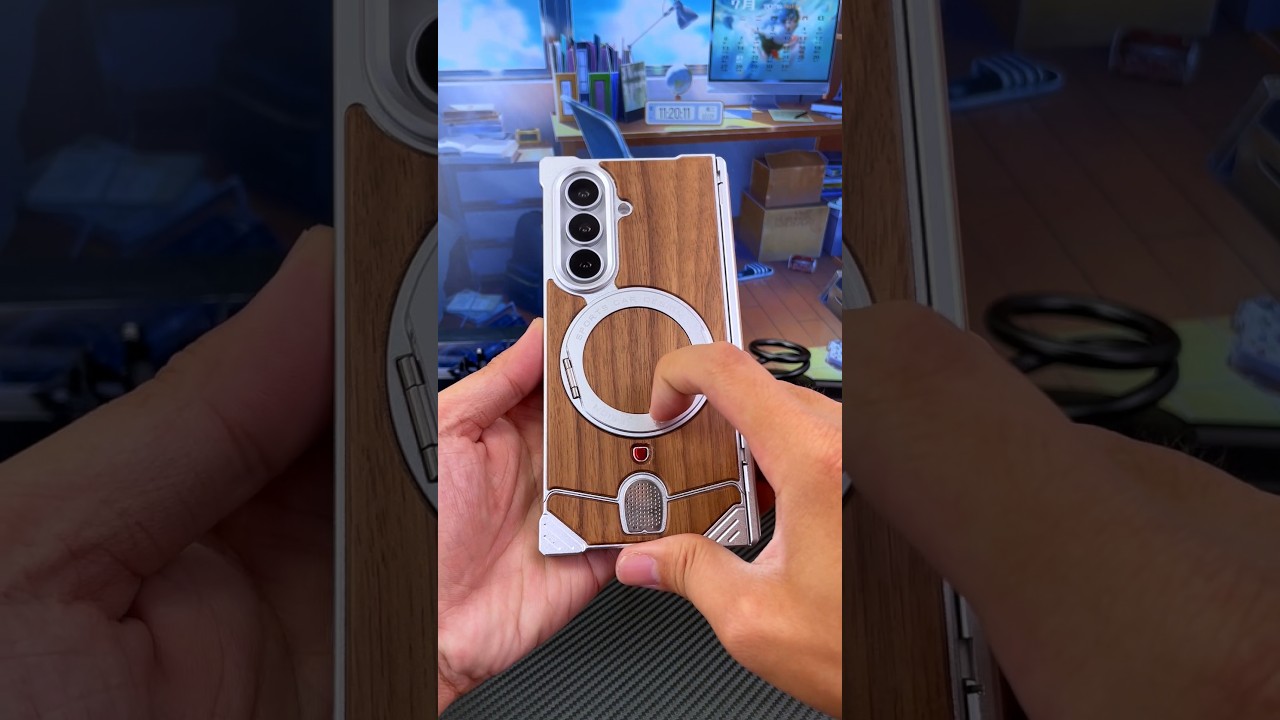 Wooden mecha-style phone case, made of walnut wood and aluminum alloy, boasts a great look, feel,