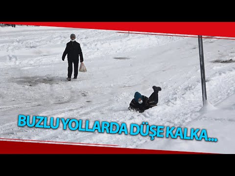 Buzlu Yollarda Düşe Kalka... O Anlar Kameraya Yansıdı