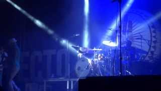 Video thumbnail of "Efecto Pasillo - Funketon (concierto Vila-real 2013)"