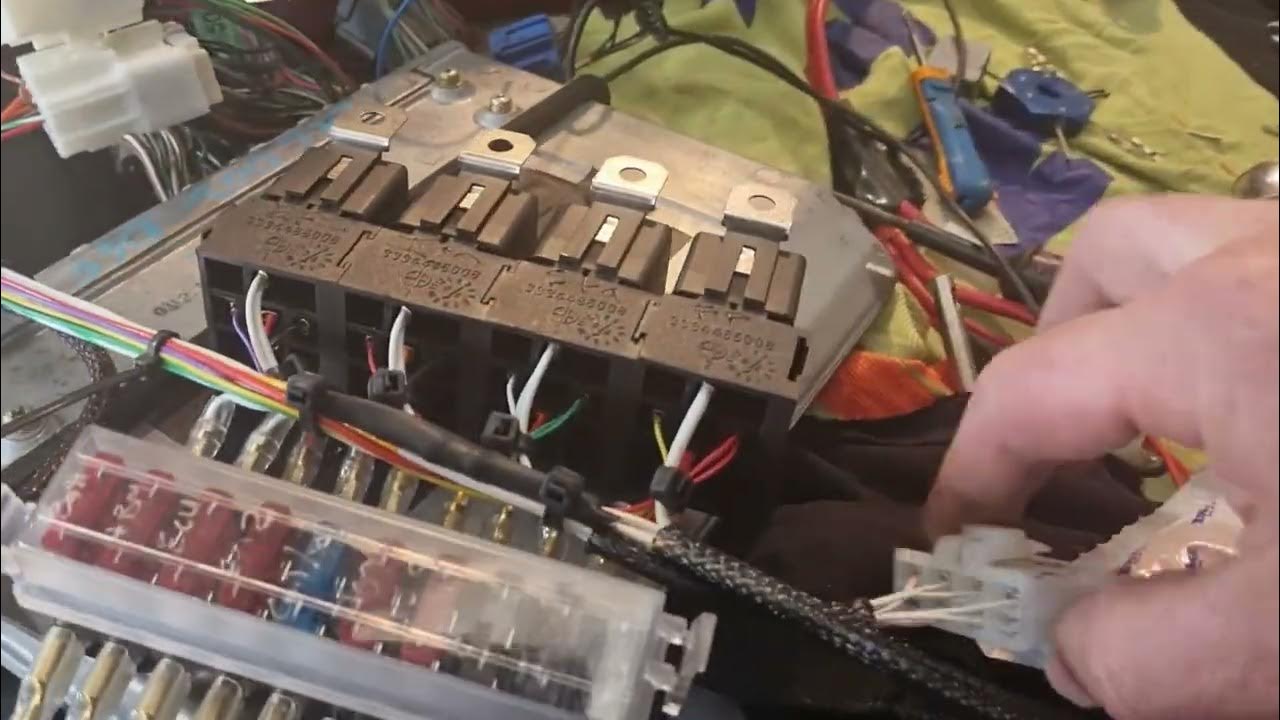 3uz plug and play relay and fuse setup. Running in two minutes. YouTube