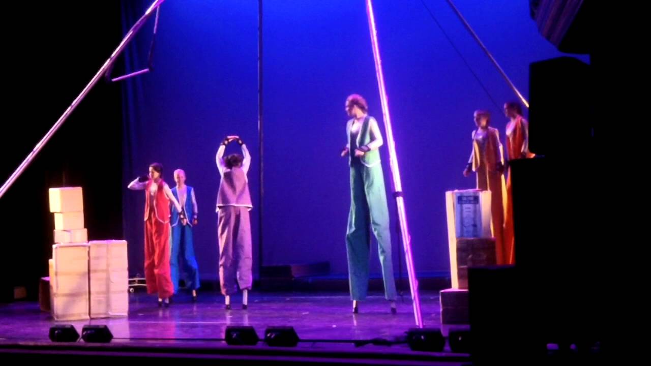 Stilt Dance Act SHOW Circus Studio First Night Northampton Youth Troupe "The SHOWOffs" YouTube