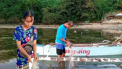 TRADITIONAL NET FISHING || CATCH & SELL #netfishing #islandlife