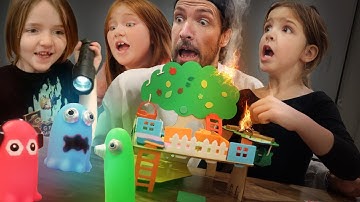 Creativity can be CRAZY!!  Adley & Niko make a Spacestation Town craft from Crunchlabs Creative Kit