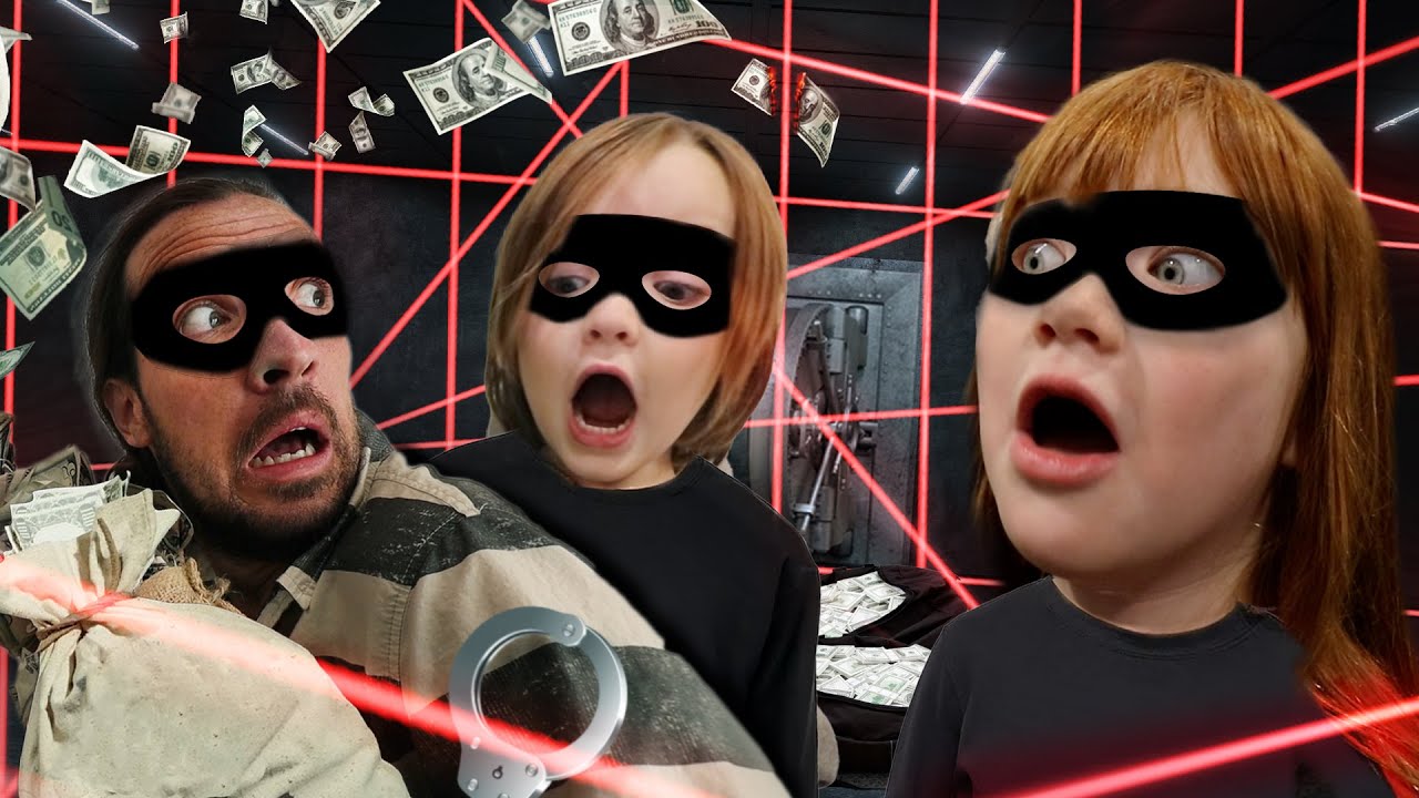 BABY ROBBER FAMiLY!! Adley & Niko steal money from the Brookhaven Bank & Adopt a pet family 