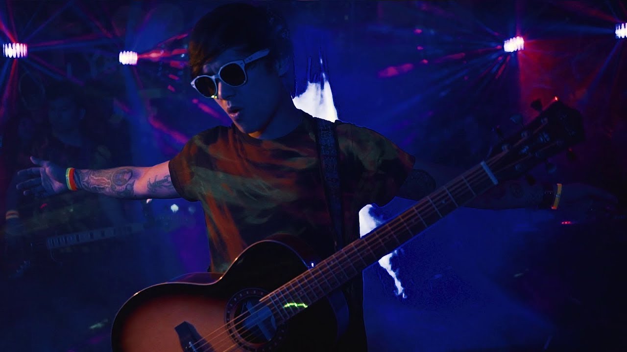 Callalily - Litrato (Official Music Video) bekijken op YouTube Callalily - Litrato (Official Music Video) bekijken op YouTube