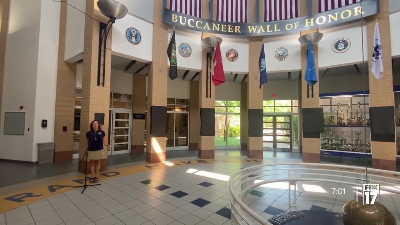 Grand Haven graduates unveil ‘Veteran Honor Wall’ project - YouTube