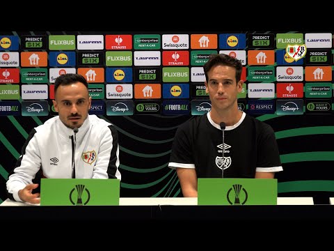 Íñigo Pérez y Álvaro en la previa del partido ante el BK Häcken
