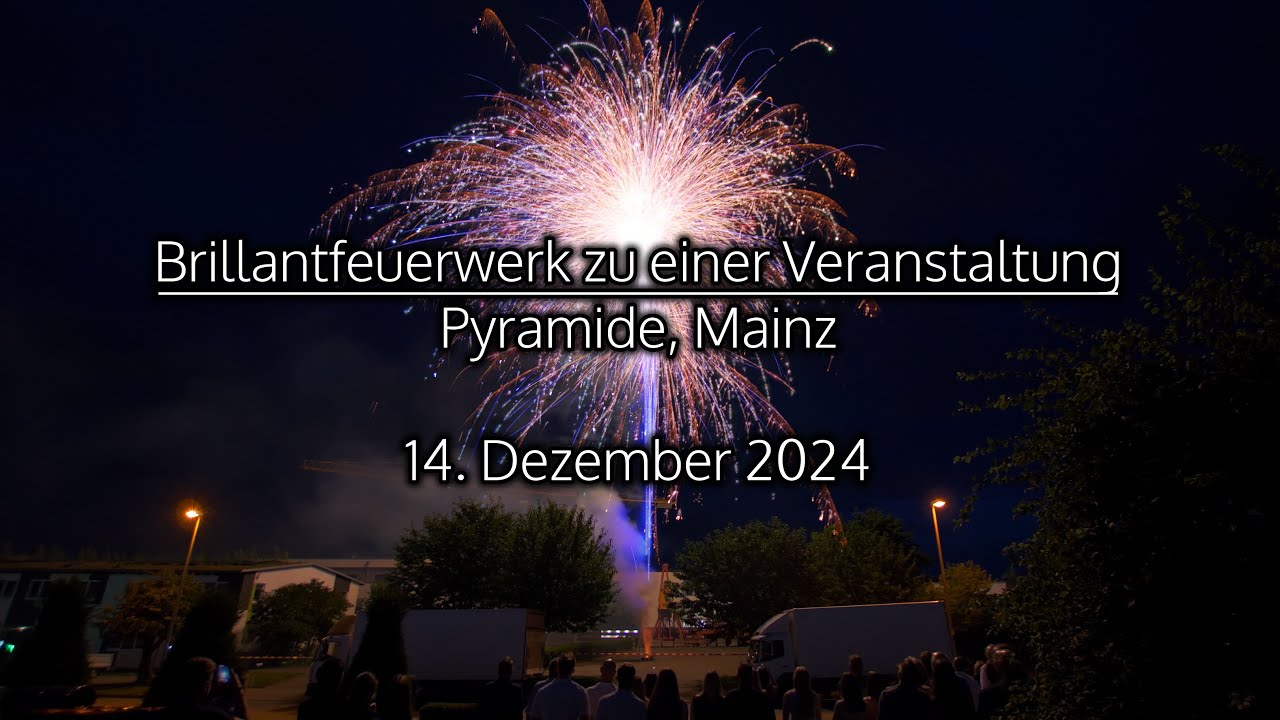 Brillantfeuerwerk zu einer Veranstaltung, Pyramide Mainz