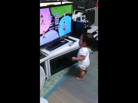妖怪体操を踊る当時１歳半の娘