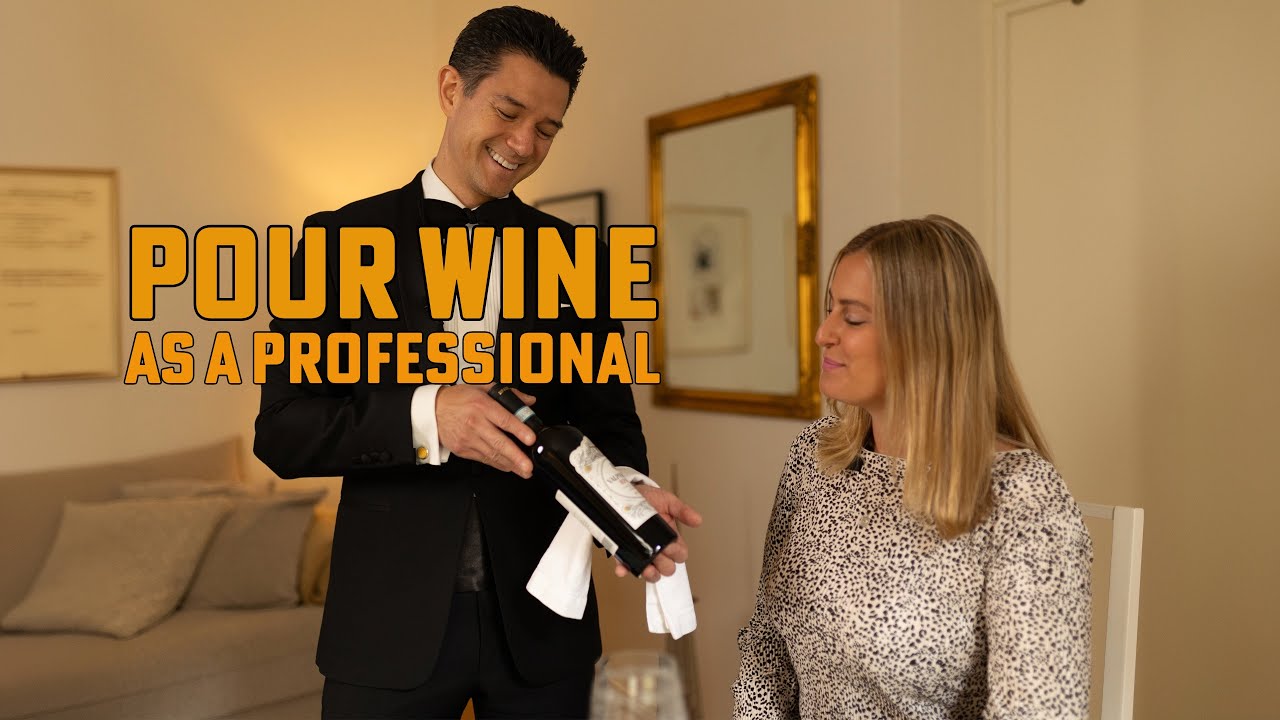 Как разливать вино как профессиональный официант