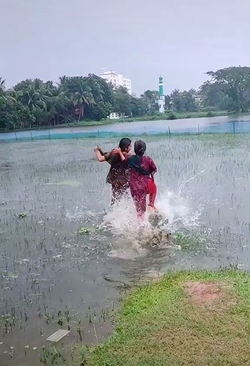 #BigoLive HOT Women's Bathing in Water #Short