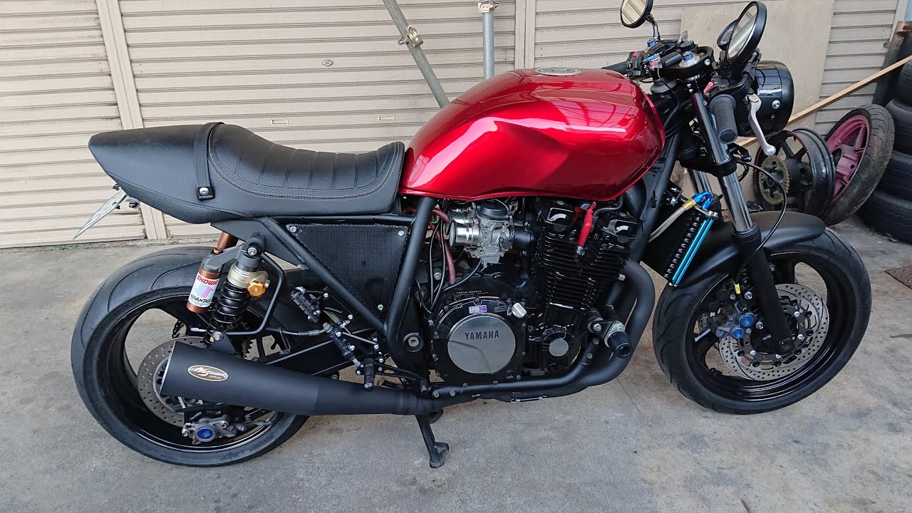 Yamaha XJR1300 カフェレーサー rp01j XJR」のアイデア 29 件 | カフェ