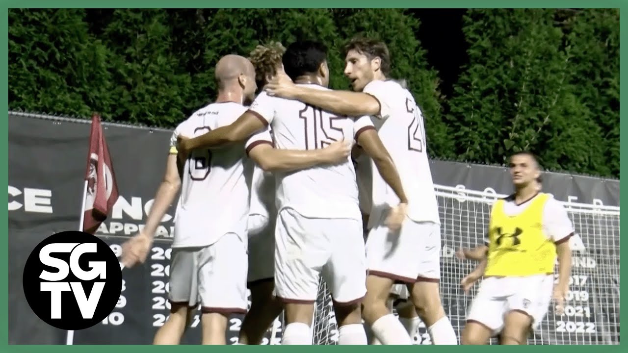 Мужской футбол против команды Университета штата Джорджия | 19 сентября 2025 г.