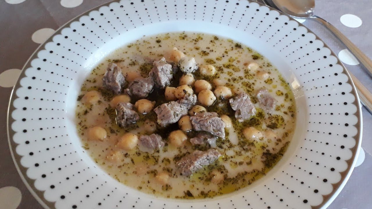 Antep Yöresine ait ,Terbiyeli Etli Nohut yemeği