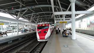 127次普悠瑪自強號台中站進站+出站 交會3178次區間車EMU800型台中站進站