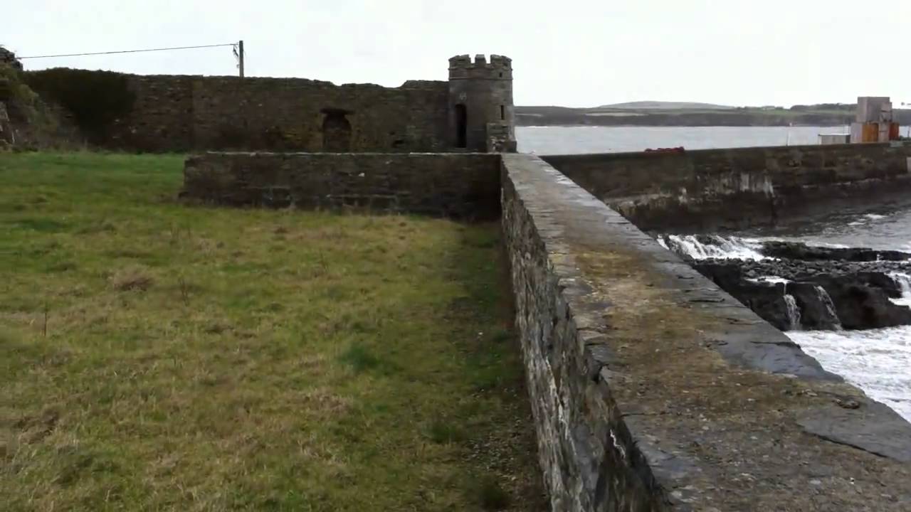 Carrigaholt Castle