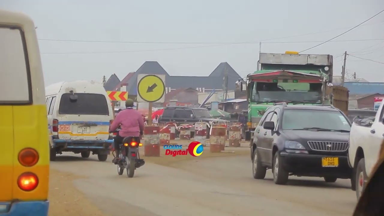 WANANCHI  MBEYA WATAKA BARABARA NJIA NNE IKAMILIKE HARAKA KUEPUSHA AJARI ZA MARA KWA MARA