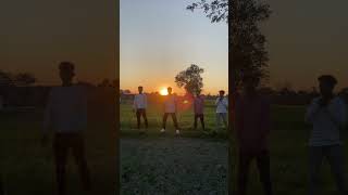 Shah Ruk Khan , Okay ? Shahruk Khan Trending Instagram Viral Pose Reel Shah Rukh Khan Signature