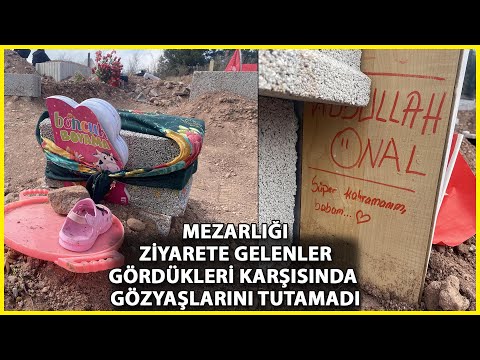 Osmaniye'deki Deprem Mezarlarının Üzerine Bırakılanlar Duygulandırdı; 'Süper Kahramanım, Babam'