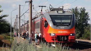 Trains on the railway Syzran - Saratov. Tarkhany - Lipovsky stretch. Russia. Saratov region.