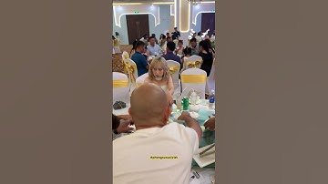 Hot Girl nổi bật giữa bàn tiệc #wedding #pscuoi #phongsucuoi