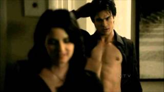 TVD 3x19 - Damon and Elena's steamy motel kiss and bed scene