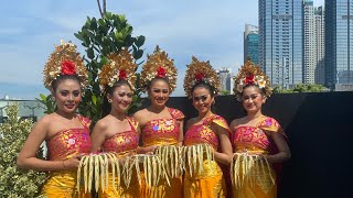 - Satu Hari Kegiatan Freelancer