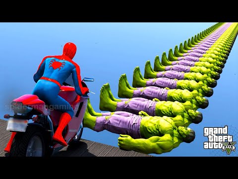 Spider-Man sur les motos Spiderman avec des super-héros et des obstacles de défi de moto -GTA 5 HULK