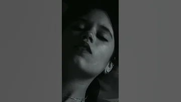 كل يوم بيفوت الف مرة بموت والوحده مش سهله انا منستهوش كل ادا 