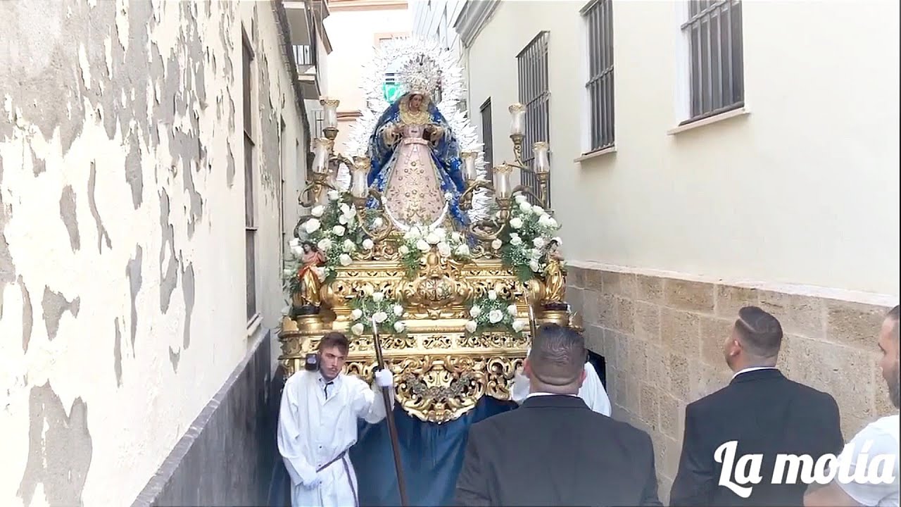 Procesión de alabanza de Ntra Sra del Amor Hermoso (Cádiz, 2022)